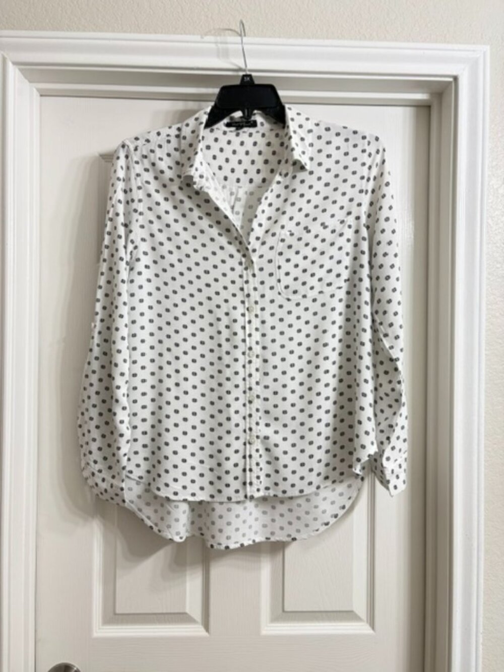 Velvet Heart Brand Women's White and Black Blouse, Size XL